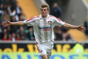 Crowns Sports-包含风云突变皇家社会国际比赛日战术微调；德国杯版图或变；信心回归；控场能力受关注的词条